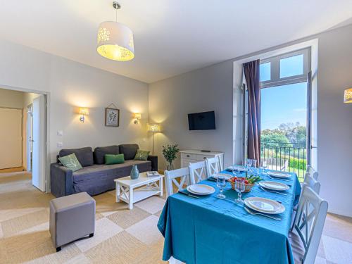 Χώρος καθιστικού στο Apartment Château De Kergonano-12 by Interhome