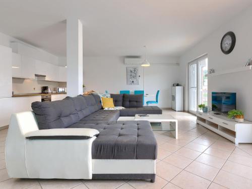 Apartment Ivana by Interhome