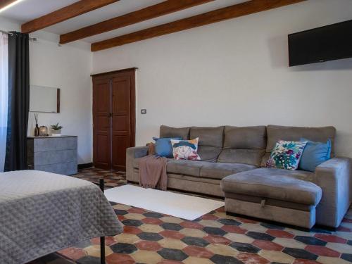 Гостиная зона в Holiday Home Stazzu lu Bulioni by Interhome