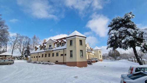 Το Hotel Pałacowa τον χειμώνα