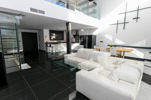 Casa Bulevar - Exclusiva casa muy moderna en zona tranquila