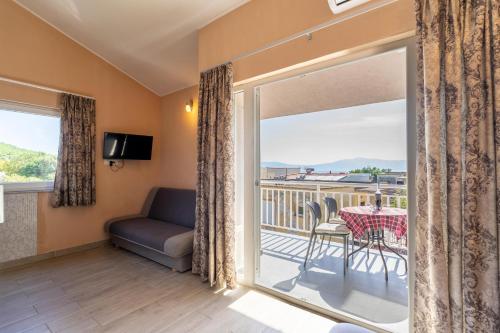 Balkón nebo terasa v ubytování Apartmani Malbašić