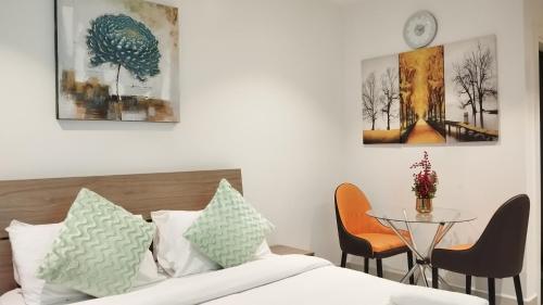 Golden Place Properties @ Embassy Gardens