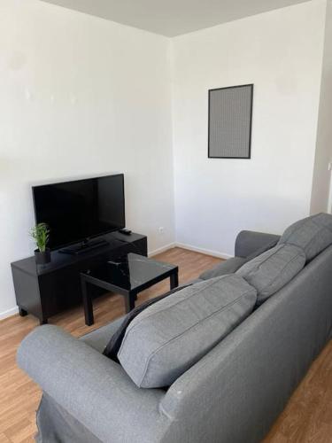 Photo de la galerie de l'établissement Joli F2 plein centre ville, Évry-Courcouronnes