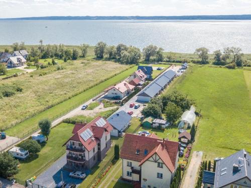 Cozy, wooden holiday homes with terraces