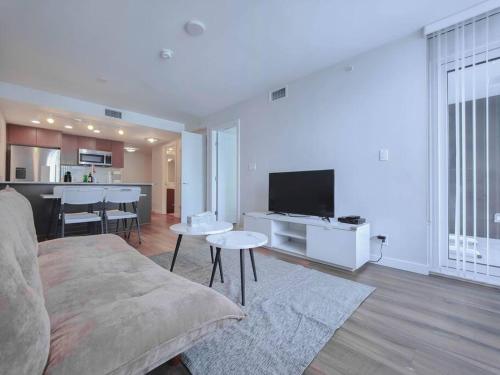 1BDR&Bath&Den I AC I 600sq.ft I Free WiFi&Parking