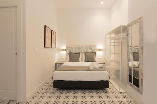 Apartamentos Teatro by Be Alicante