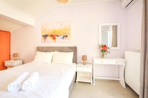 Katil atau katil-katil dalam bilik di Filalithis Studios & Apartments