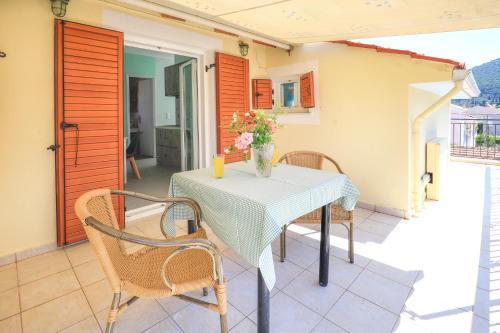 Balkoni atau teres di Filalithis Studios & Apartments