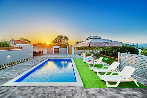 Holiday home Antonio with pool – Photos 2