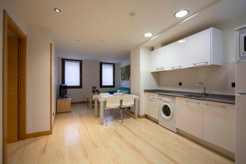 Dapur atau dapur kecil di Metsola Apartamentos Rurales