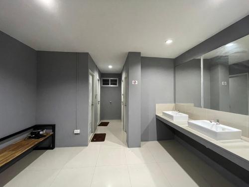 Koupelna v ubytování Baan Pheun Hostel บ้านเพื่อน โฮสเทล