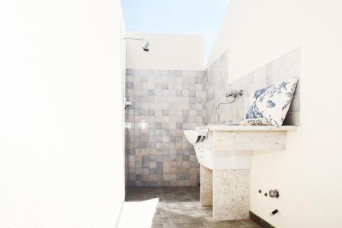 Et badeværelse på I Tre Golfi - Appartamenti a 300 mt dal mare