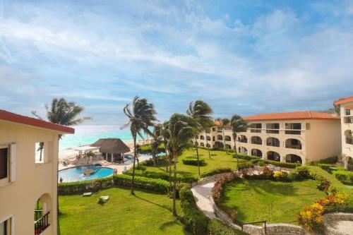 Remodeled Deluxe 3 Bedroom Xaman Ha Oceanfront XH7212