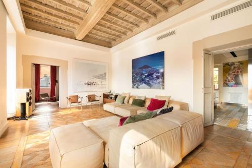 Casa Arte, a Burghesius home