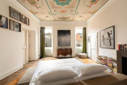 Casa Arte, a Burghesius home