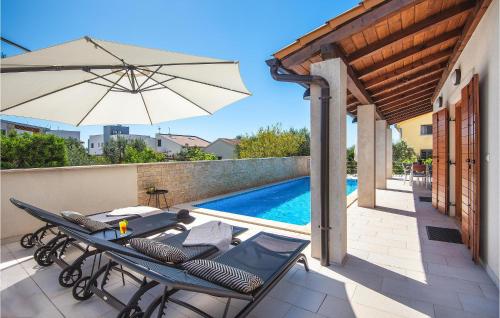 Πισίνα στο ή κοντά στο Nice Home In Peroj With Wifi