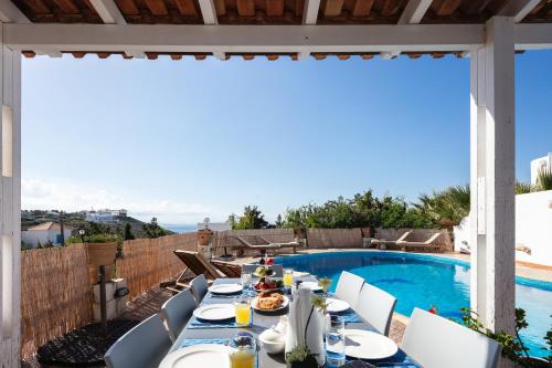 Villa Aliki ,Aegean Sea Breeze 750m from the Beach!