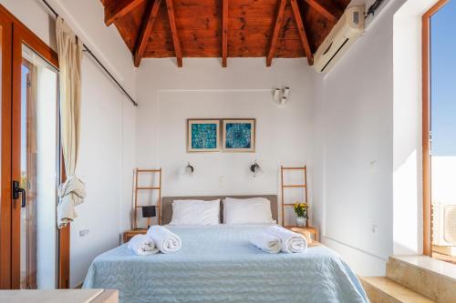 Villa Aliki ,Aegean Sea Breeze 750m from the Beach!