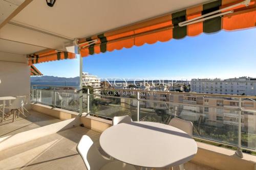 Appartement 3P - Vue Mer - Proche de la Croisette
