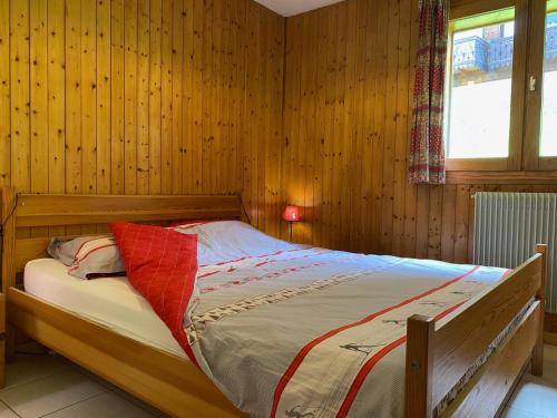 Posteľ alebo postele v izbe v ubytovaní Charmant appartement à Châtel, proche du centre avec Multi Pass été 2024 à 3€/jour/personne - FR-1-693-35