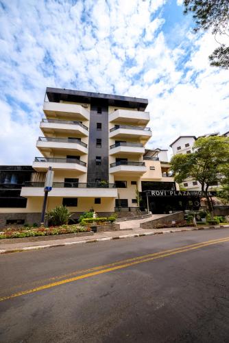 Rovi Plaza Hotel