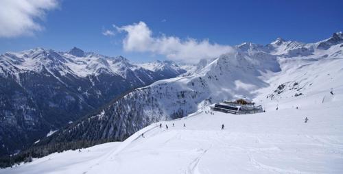 Apart Garni Mirabell im Winter