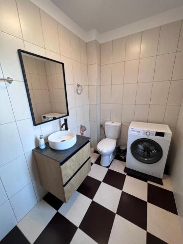 Bilik mandi di Helix Apartaments