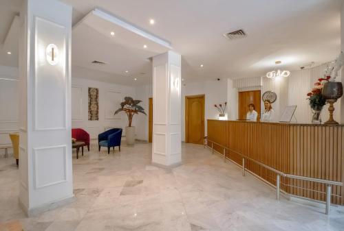 El Oumara Hotelのロビーまたはフロント