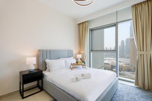 Fotografie z fotogalerie ubytování Livbnb Suites - Elegant 3BR+Maids Room w/ Burj Khalifa View v Dubaji