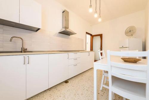 Appartamento 2BR per 5 con Patio Privato - Vicino Centro