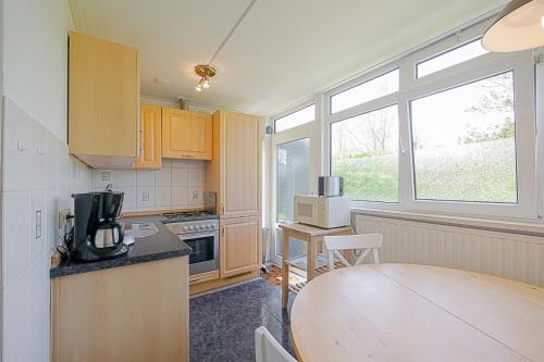 Η κουζίνα ή μικρή κουζίνα στο Vakantiehuis Solea - Julianadorp aan Zee