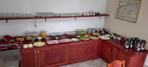 Jídlo v penzionu nebo okolí