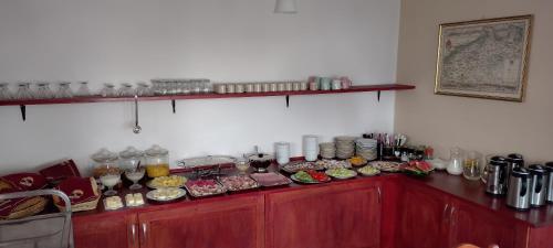 Jídlo v penzionu nebo okolí