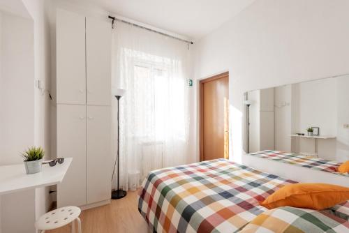 central little basic apartment