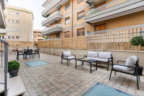 Noh Irnerio Modern 2 BDR Apt Huge Private Terrace