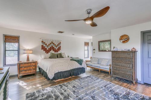 a bedroom with a bed and a ceiling fan at Cozy Studio with Well-Being Retreat Near Yosemite! in Ahwahnee