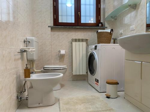 A bathroom at Campus Pavia Apartment