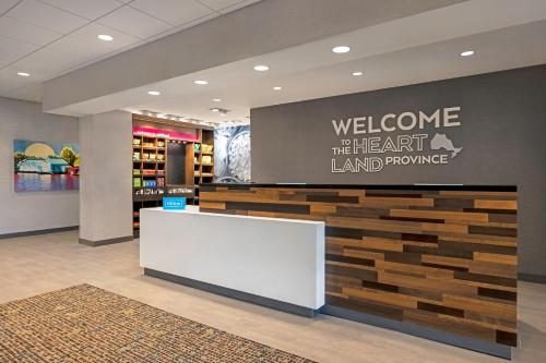 Vstupní hala nebo recepce v ubytování Hampton Inn Midland, On