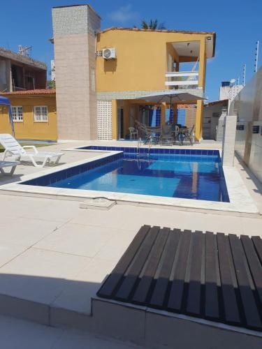 Linda Casa de Praia com piscina, área verde - MOBILIADA à 150 m do mar em Tamandaré-PE