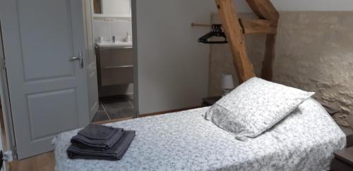 Postel nebo postele na pokoji v ubytování Chambre dans gîte
