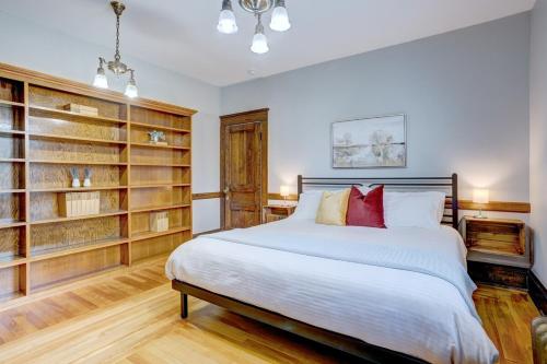 The Executive Suite Sleeps 2 Free Wifi