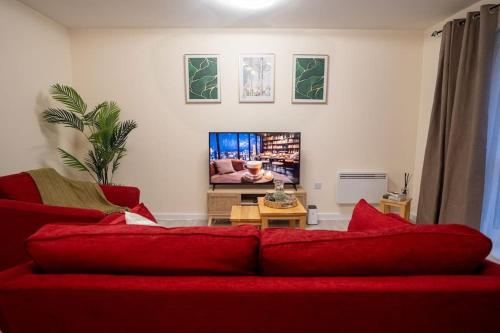 Μια τηλεόραση ή/και κέντρο ψυχαγωγίας στο Cosy 2 Bedroom flat in Stevenage