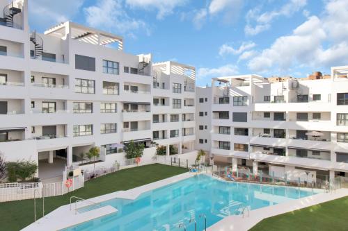 Kolam renang di atau di dekat Apartamento nordico boho con piscina en Estepona - ESTEPONA GARDEN 5 1B