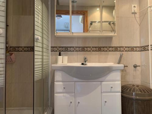 Sea view apartment