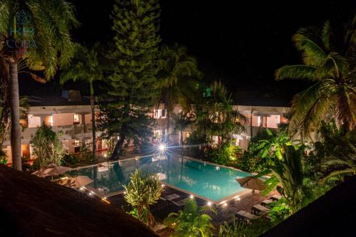 an image of a swimming pool at night at Kaab Coba in Cobá
