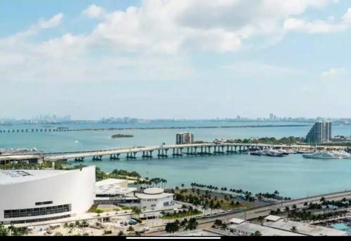 Breathtaking studio in the Heart Miami photo 29