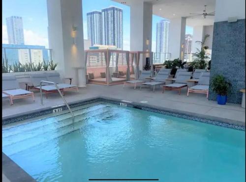 Breathtaking studio in the Heart Miami photo 31