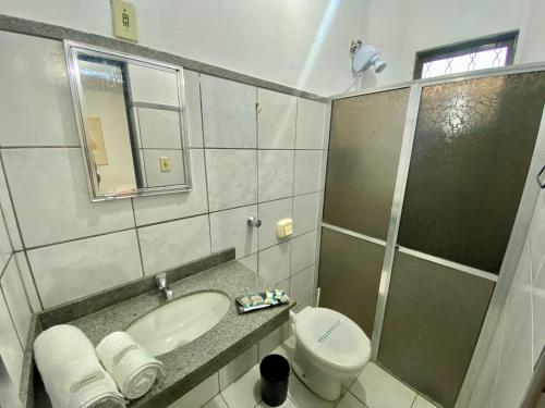 Ένα μπάνιο στο Apart Cavalari Kitnets