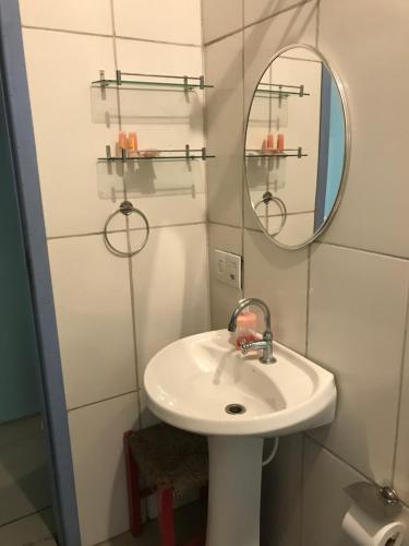 Koupelna v ubytování Paikea Hostel Praia do Rosa